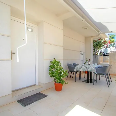 Karmen Apartment Novigrad (Istria)